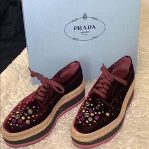 Prada platform velvet loafer in Bordeaux size 7